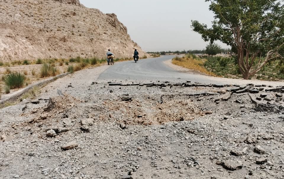 4 Killed as Gunmen Fire on Coach Near Khad Kocha; Attacks Reported Across Balochistan