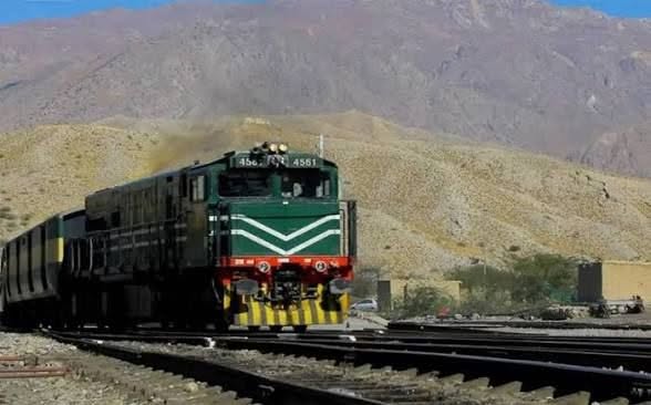 Jaffar Express Derails Near Sibi, Causing Delays