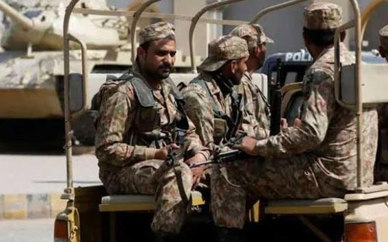 ISPR Says Four Militants Killed, Two Vehicles Destroyed in Khuzdar Operation