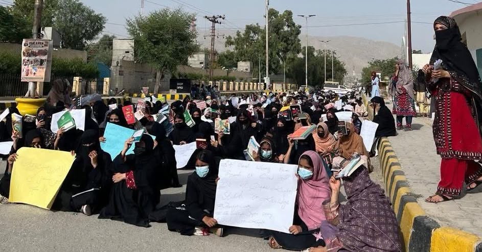 Khuzdar students protest order making digital library female-only