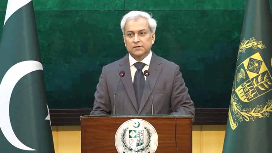 Pakistan Condemns Houthi Threats to Red Sea Shipping, Backs Saudi Arabia
